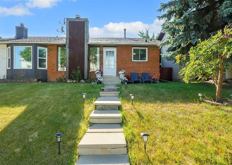 1st image of 6507 E Rundlehorn Dr NE