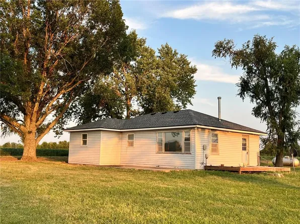636 Grand Rd, Uniontown, KS 66779