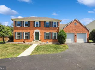 14647 Pinto Ln, Rockville, MD 20850