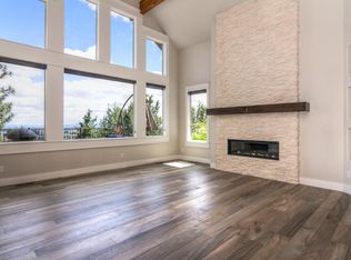 3263 NW Fairway Heights Dr, Bend, OR 97703