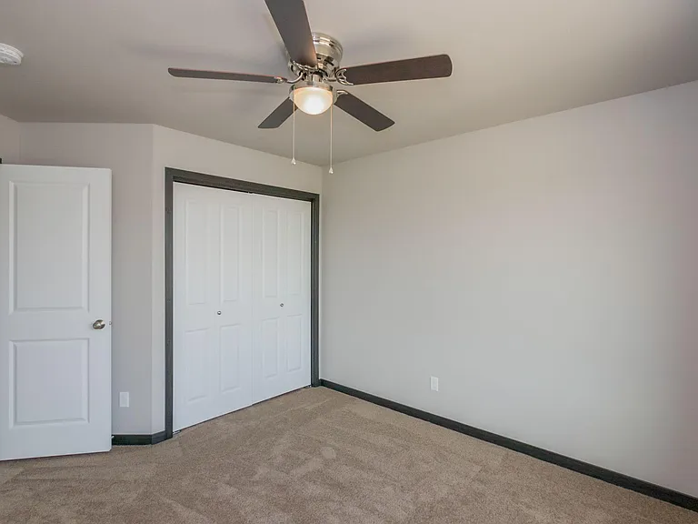 109 Madison Ln — Photo 18
