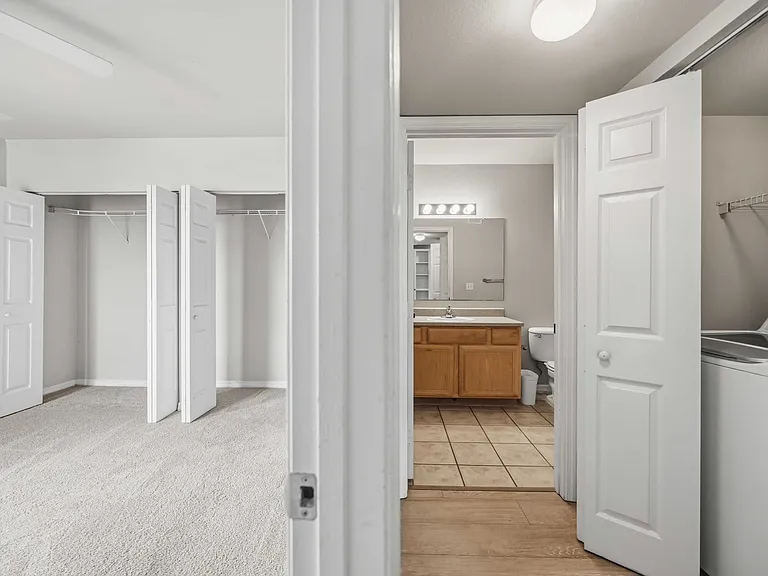 1025 Villagio Cir #208 — Photo 33