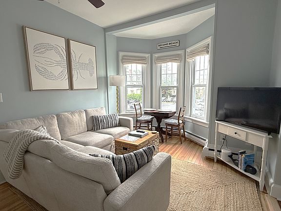 2nd image of 12 Catherine St APT 3