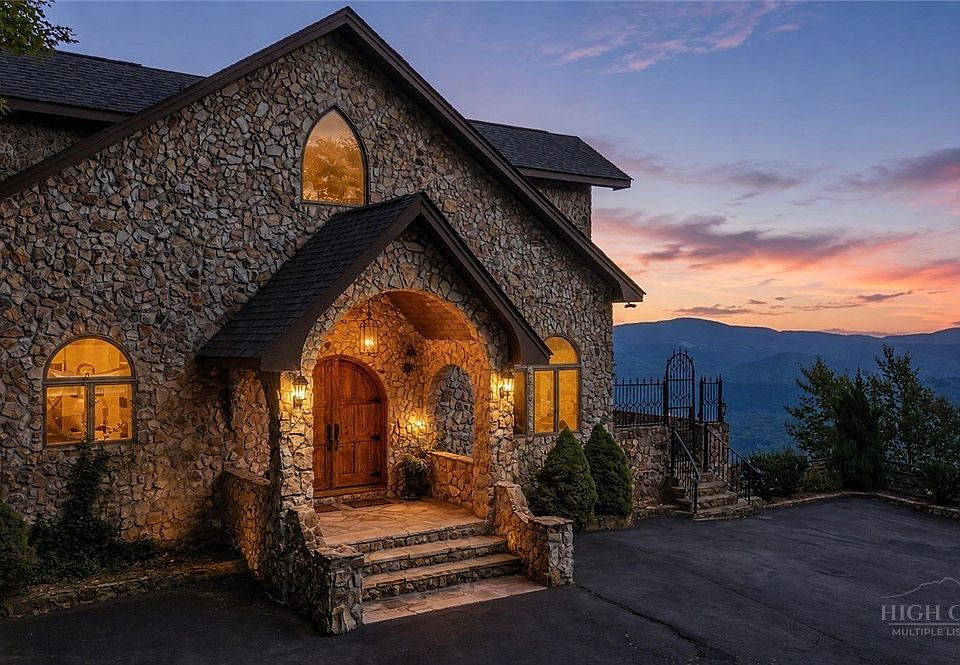 1st image of 530 Howards Knob Road
