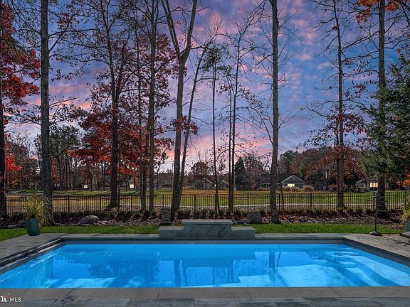 3rd image of 10908 Chatham Ridge Way