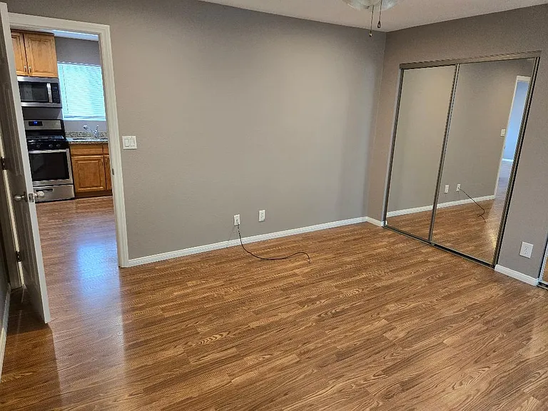 1908 Cedarview Cir — Photo 1