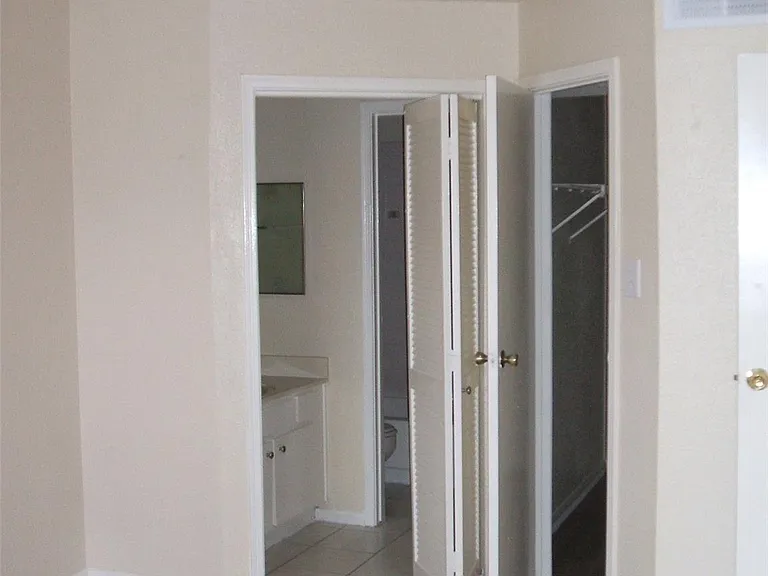 10101 S Gessner Rd #316 — Photo 7