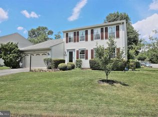 11400 Delsignore Dr, Fairfax, VA 22030