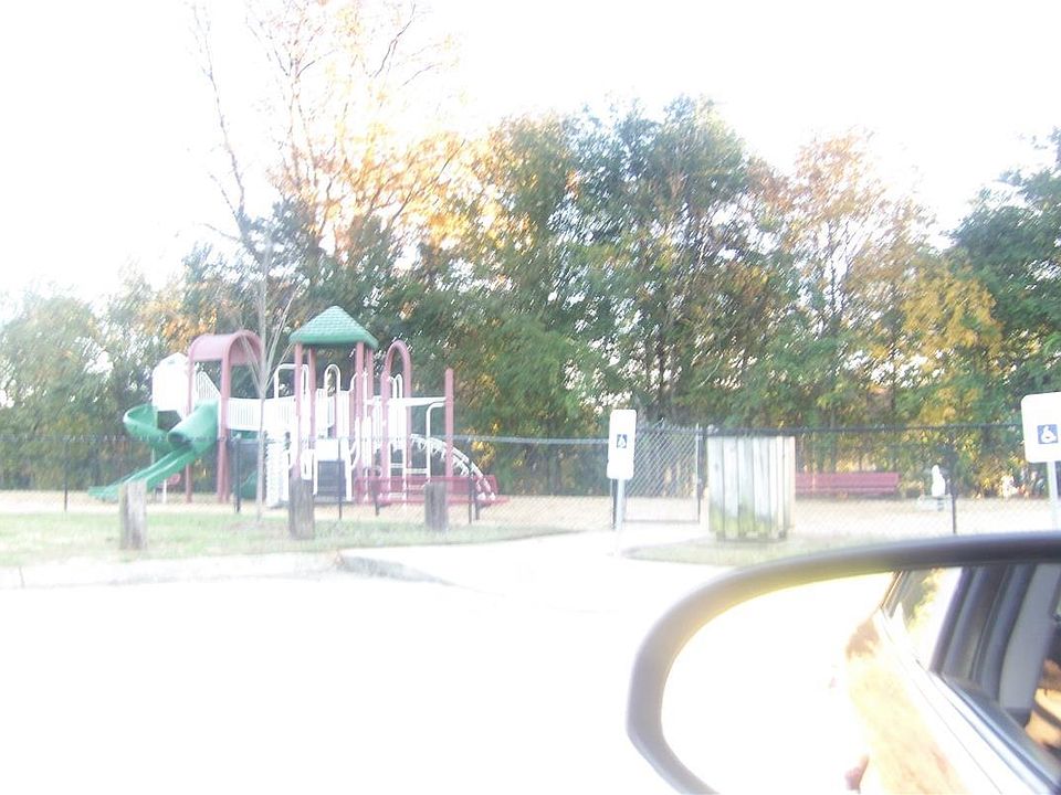 2nd image of Bostic St