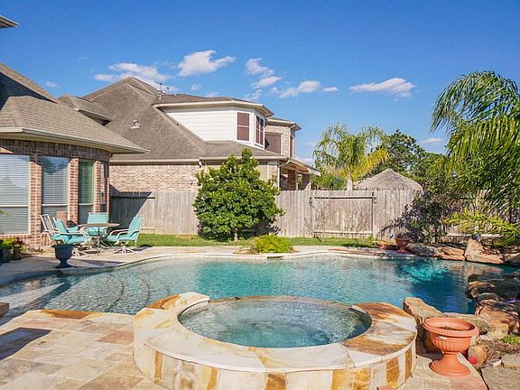 4th image of 26607 Godfrey Cove Ct