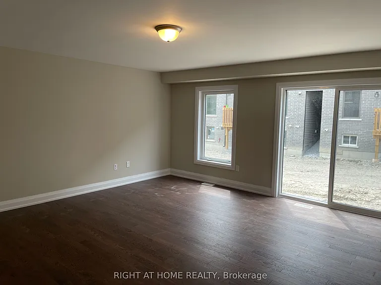 114 Kalinda Rd — Photo 3
