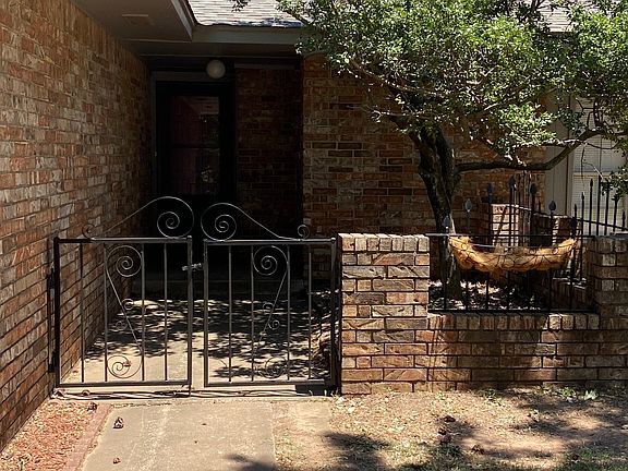 4th image of 905 Fairbanks St