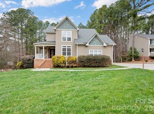 1606 High Ridge Dr, Stanley, NC 28164