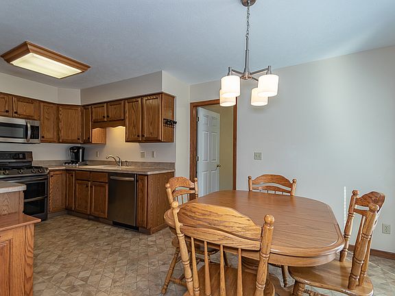 5th image of 4550 White Angel Dr