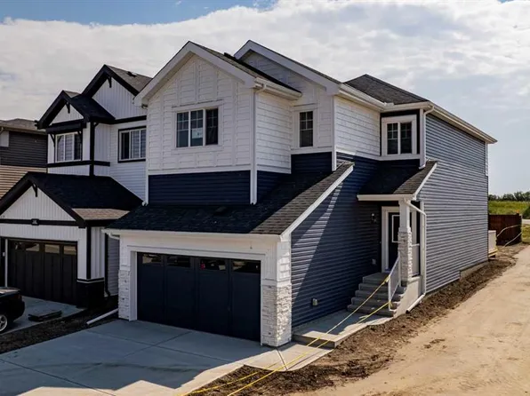 145 N Sora Gdns SE, Calgary, AB T3S 0L7