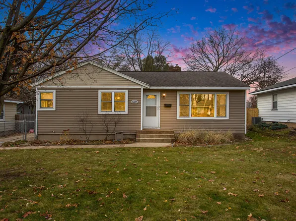 3417 Boone Ave SW, Wyoming, MI 49519
