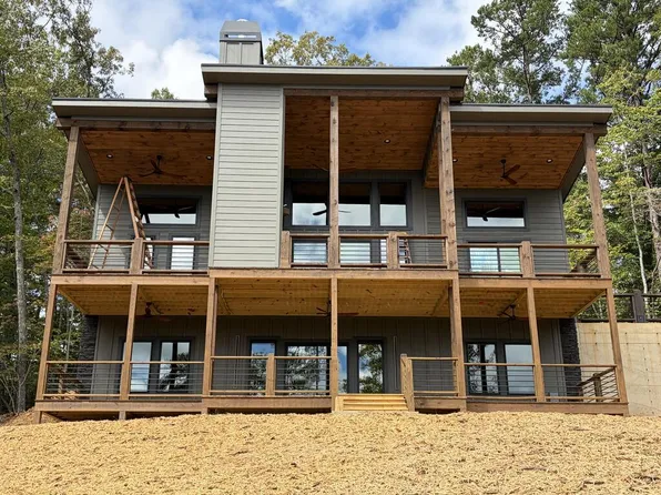 203 Minnehaha Trl, Blue Ridge, GA 30513