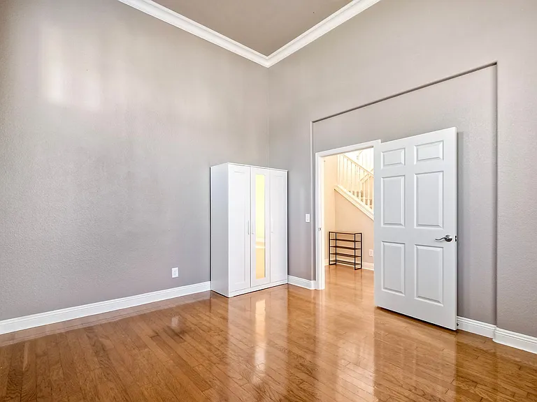 504 Peach Way #1 — Photo 17