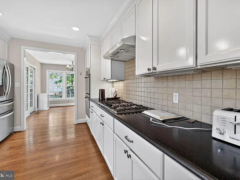 5105 34th St NW — Photo 11