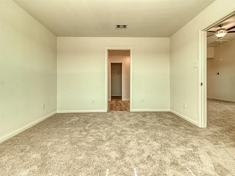 8002 Vacek Meadow Loop — Photo 17