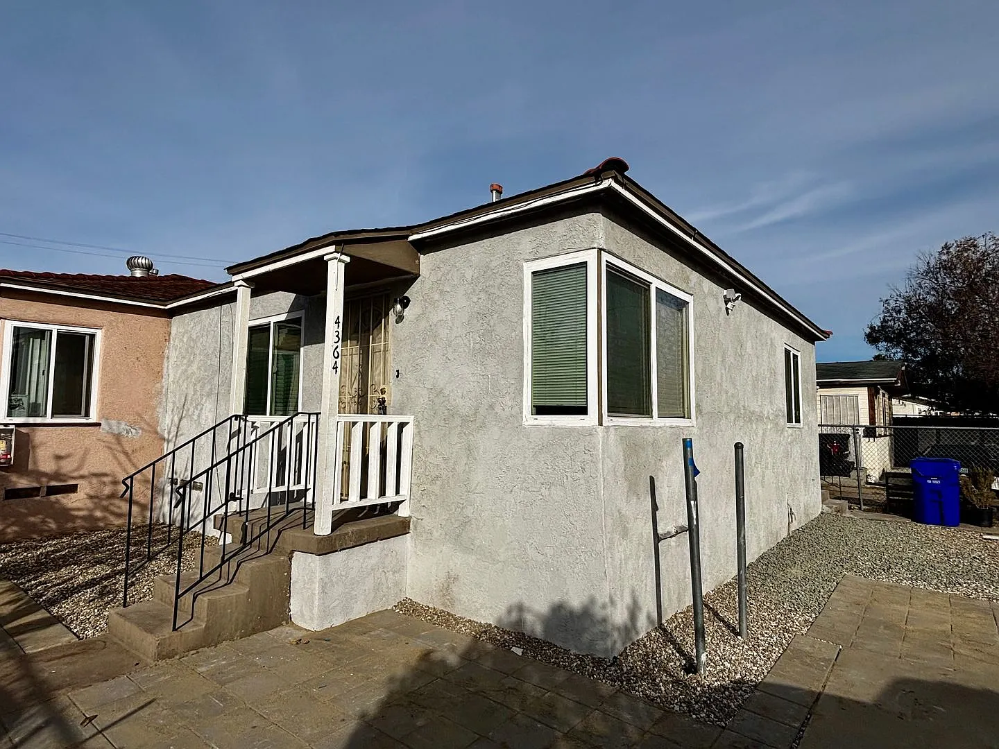 Remodeled 2 bed 1 bath — Photo 2