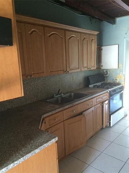 2nd image of 3060 NW 96th St