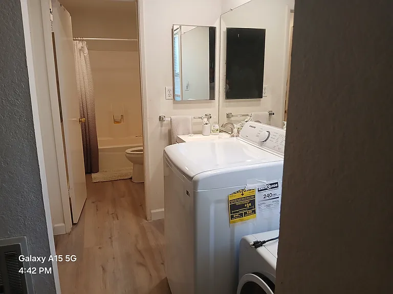 23732 Hillhurst Dr #67 — Photo 17