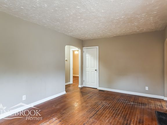 3rd image of 6203 Mayflower Ave
