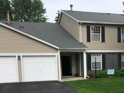 668 Thorntree Ct APT A2, Bartlett, IL, 60103