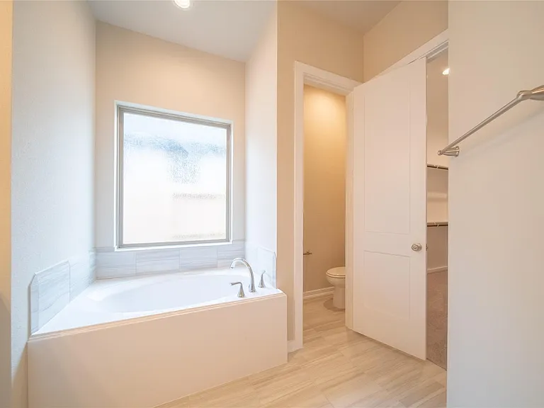 6007 Painted Plains Ln — Photo 12