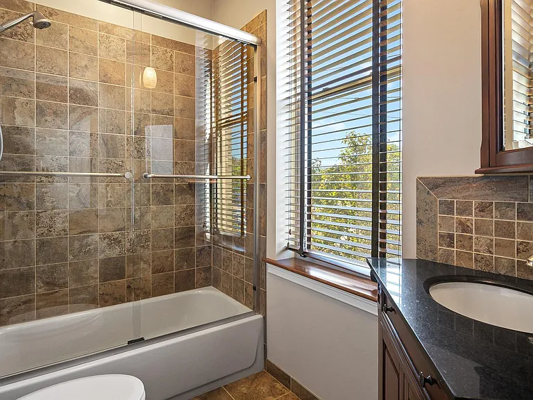 264 S Main St #404 — Photo 17