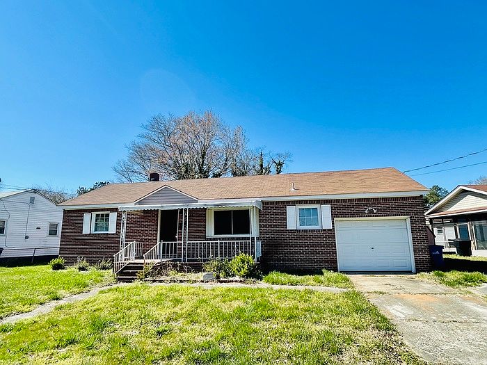 1st image of 502 Weaver Cir