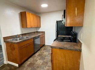 1613 Maple Ln APT D6, Kent, WA 98030