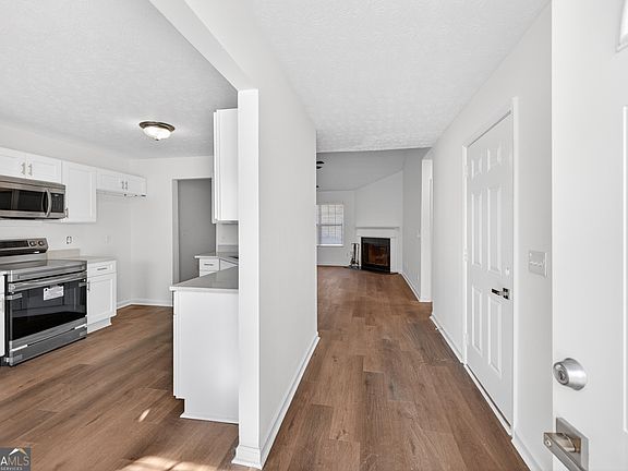 4th image of 1411 Elliotts Ln