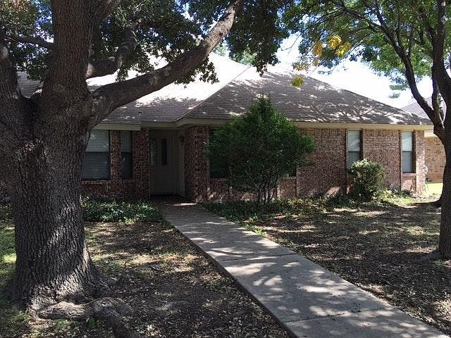 1st image of 4722 Royal Oak Dr