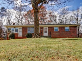 3518 Randall Dr, Roanoke, VA 24014