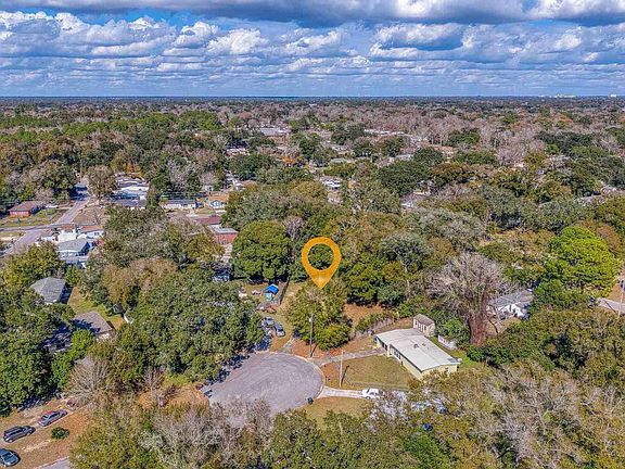 5th image of 514 S Edgewood Cir
