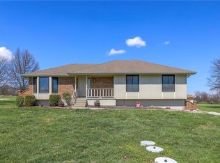 13512 E 198th St, Peculiar, MO 64078