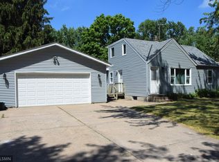 2237 Oakwood Dr, Mounds View, MN 55112