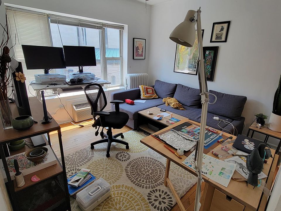 1st image of 683 W Wrightwood Ave #2W