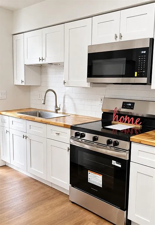 2 bed, 1.0 bath, 1829 sqft, $1,700 — Photo 2