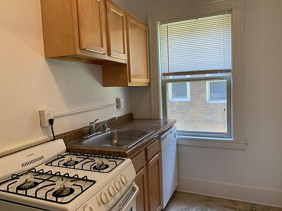3rd image of 1708 Grand Ave