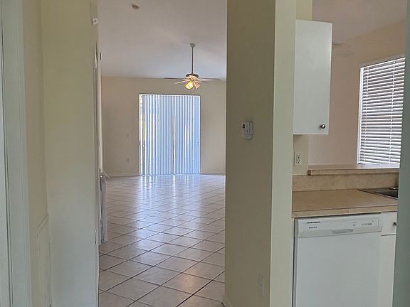 4th image of 3629 Pine Oak Cir APT 106