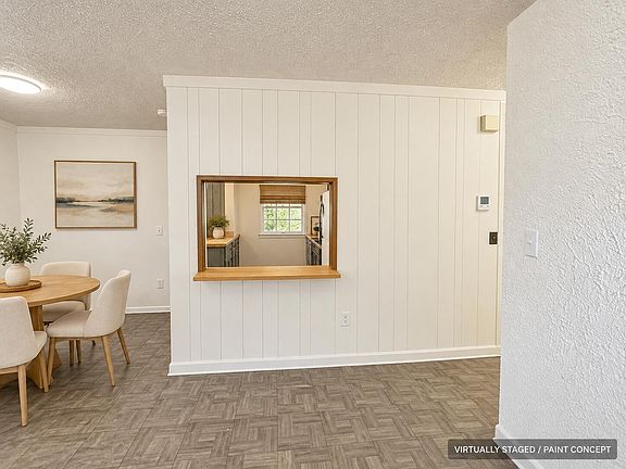 3rd image of 555 HAREM Avenue
