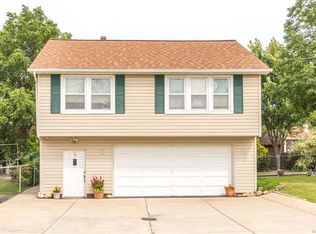 78 Velore Ave, Orchard Park, NY 14127