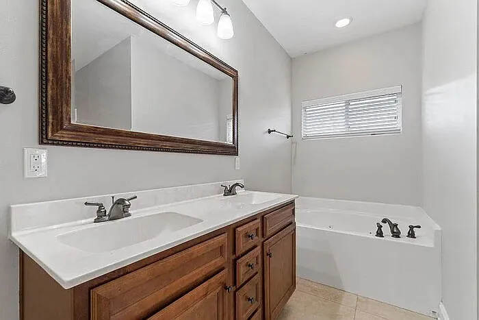116 Jonquil Ave NW — Photo 8