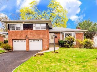 68 Eisenhower Dr, Yonkers, NY 10710