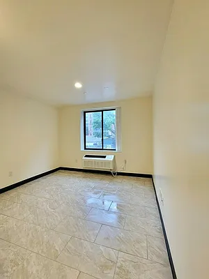 Rented by Highline Residential | media 8