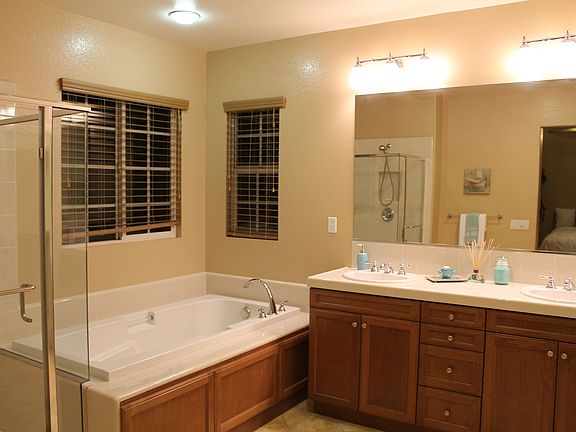 4th image of 8397 Katherine Claire Ln