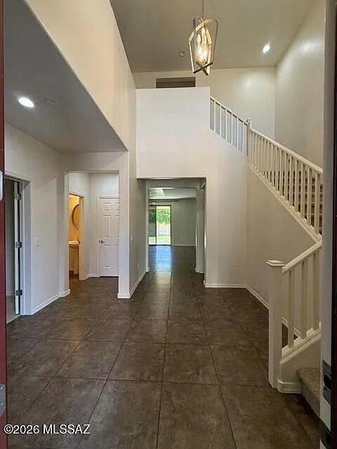 4 bed, 3.5 bath, 3250 sqft, $3,000 — Photo 2